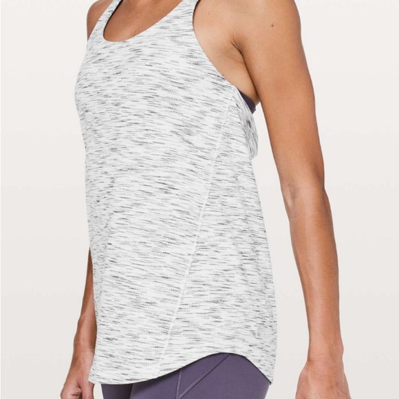 LULULEMON 🍋 Moment To Movement 2-In-1 Tank Sz. 4 Moonphase Purple/B&W - Picture 3 of 9